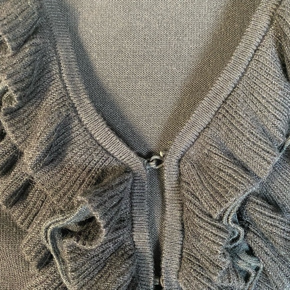 Chico’s Ruffled Black Dressy Cardigan Sweater Size 2 V-Neck Very Soft - Picture 9 of 12